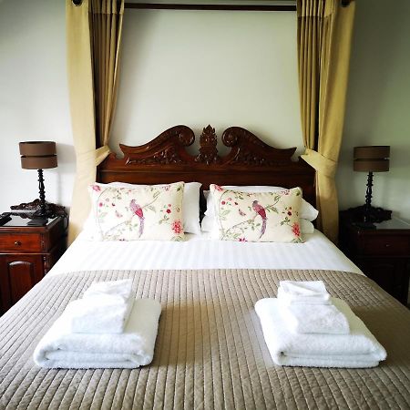 בטווס אי קואד Aberconwy House B&B מראה חיצוני תמונה