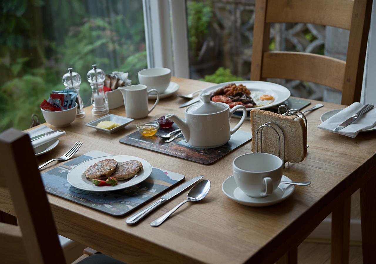 בטווס אי קואד Aberconwy House B&B מראה חיצוני תמונה